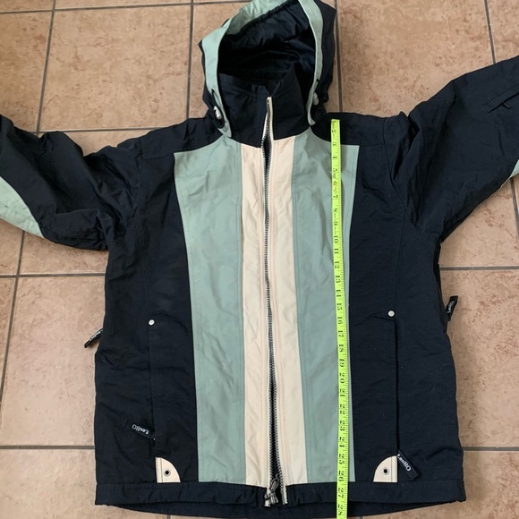 Waterproof Black and Green Jacket - Picture 11 of 12